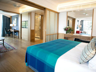 Columbia Beach Resort_ Cape Suite bedroom