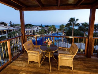 Columbia Beach Resort - Two Bedroom Family Suite Sea View Main Building