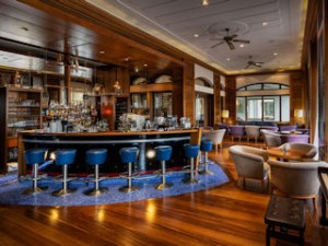 Columbia Beach Resort Eros Bar
