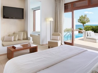 Luxury 2-Bed Beach Villa, Amirandes