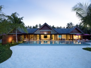 Three Bedroom Pavilion, Niyama