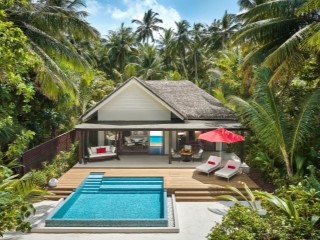 Deluxe Family Beach Pool Villa