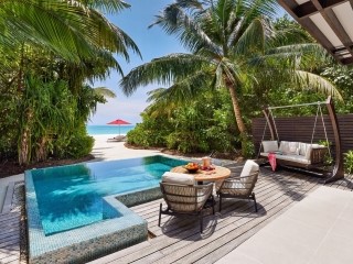 DeluxeBeachPoolVilla