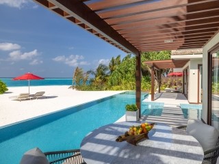 One-Bedroom Beach Pool Pavilion