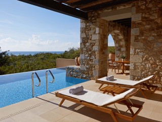 Premium Infinity Suite, Sea Front View + Private Pool