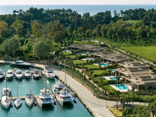 Three Bedroom Villa Pr. Pool Marina View