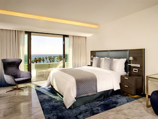 Parklane Lifestyle Suite, Sea View