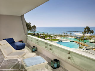 Parklane Lifestyle Suite, Sea View