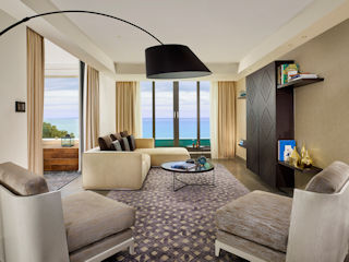 Parklane The Amphora Suite Sea View with a Private Pool