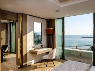 Parklane The Diamond Suite, Sea View with Private Pool