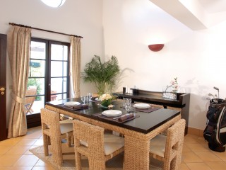 Townhouse _Dining Area
