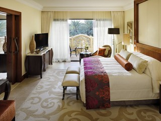 Superior Executive Suites, Royal Mirage