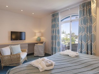 Vista Parc Two Bedroom Apartment