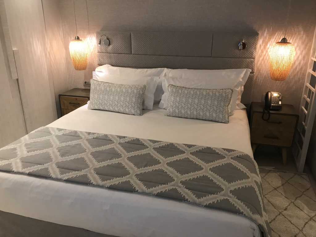 IKOS Aria - Bedroom