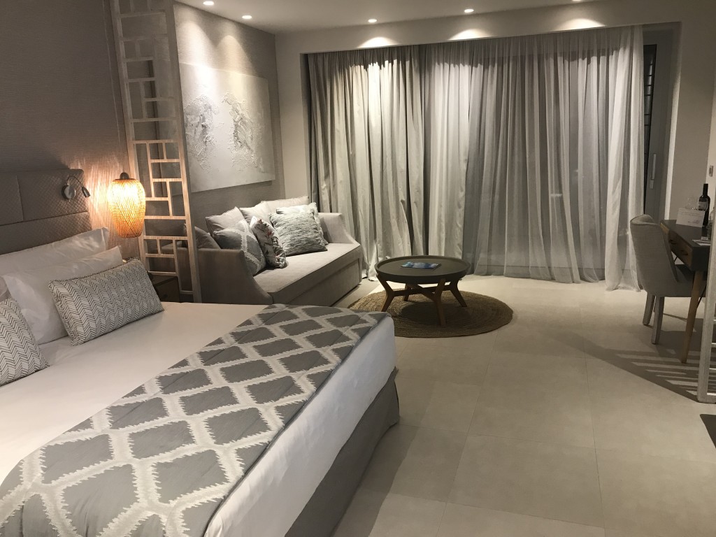 IKOS Aria - Bedroom