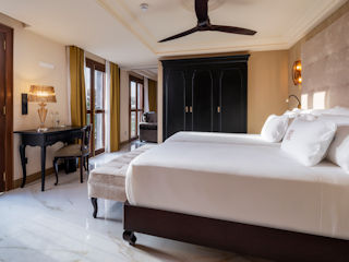 Santa Catalina Suite