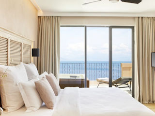 MarBella Nido Grand Terrace Deluxe Suite Whirlpool Sea View