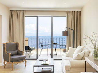 MarBella Nido Grand Terrace Deluxe Suite Whirlpool Sea View