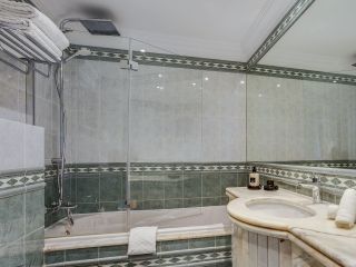 Pine Cliffs Suites - 2 Bedroom - Bathroom