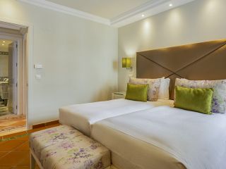 Pine Cliffs Suites - 2 Bedroom - Bedroom
